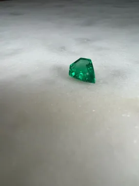 1.17 CARAT NATURAL EMERALD SHIELD GEMSTONE GRS CERTIFIED BY MIKE NEKTA NYC